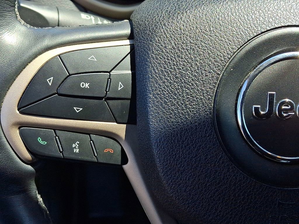 Used 2018 Jeep Cherokee Limited AWD/4WD image 20