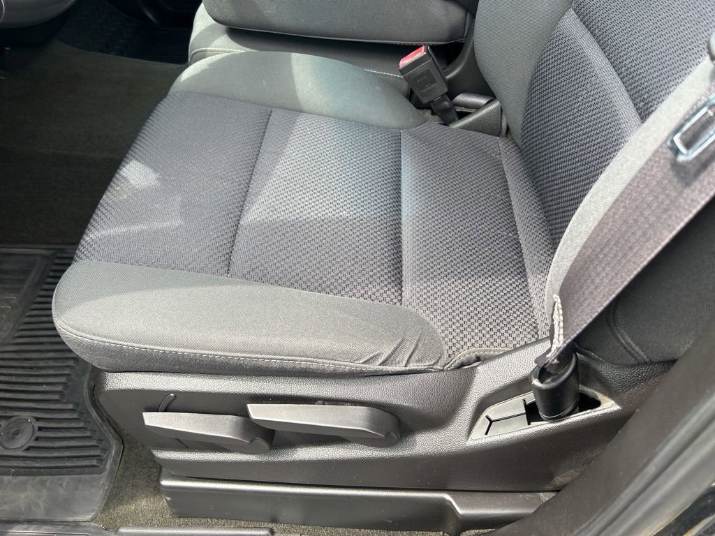 Used 2017 Chevrolet Silverado 1500 LT AWD/4WD image 18