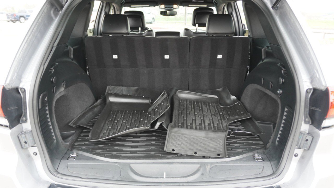 Used 2019 Jeep Grand Cherokee Altitude image 34
