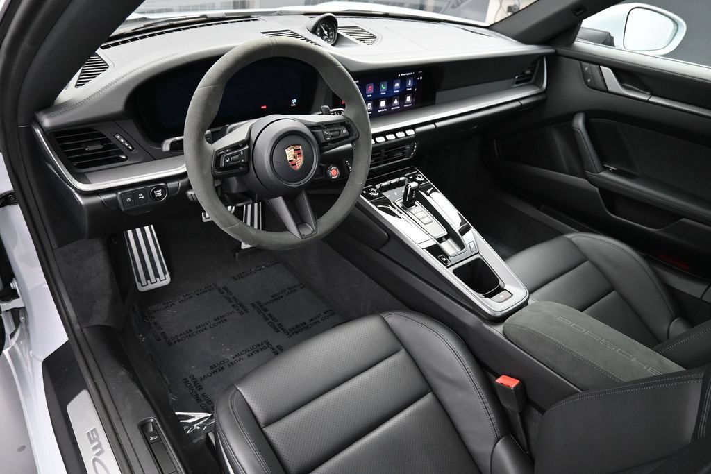 Certified 2026 Porsche 911 Carrera S RWD image 4