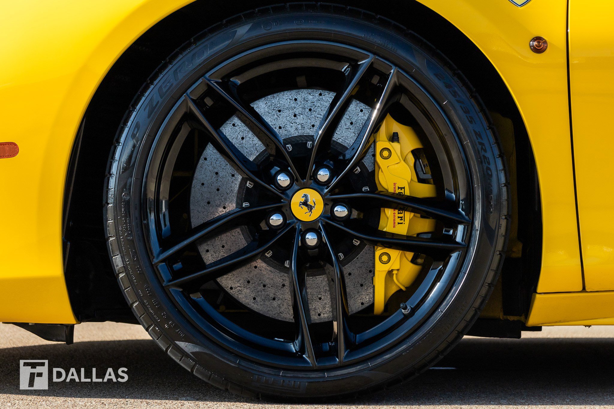 Used 2017 Ferrari 488 Spider RWD image 8