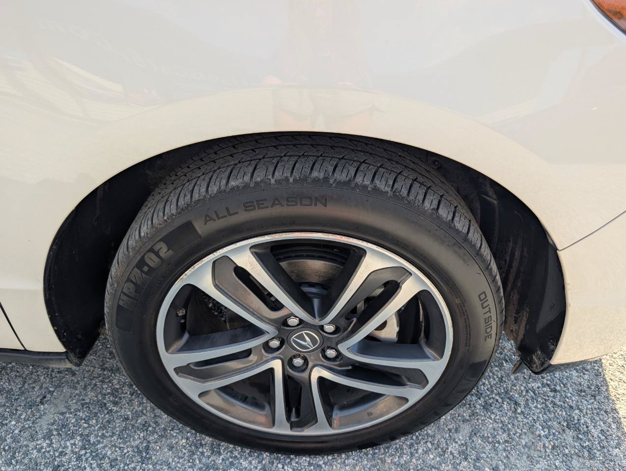 Used 2017 Acura MDX w/ Advance Package AWD/4WD image 4