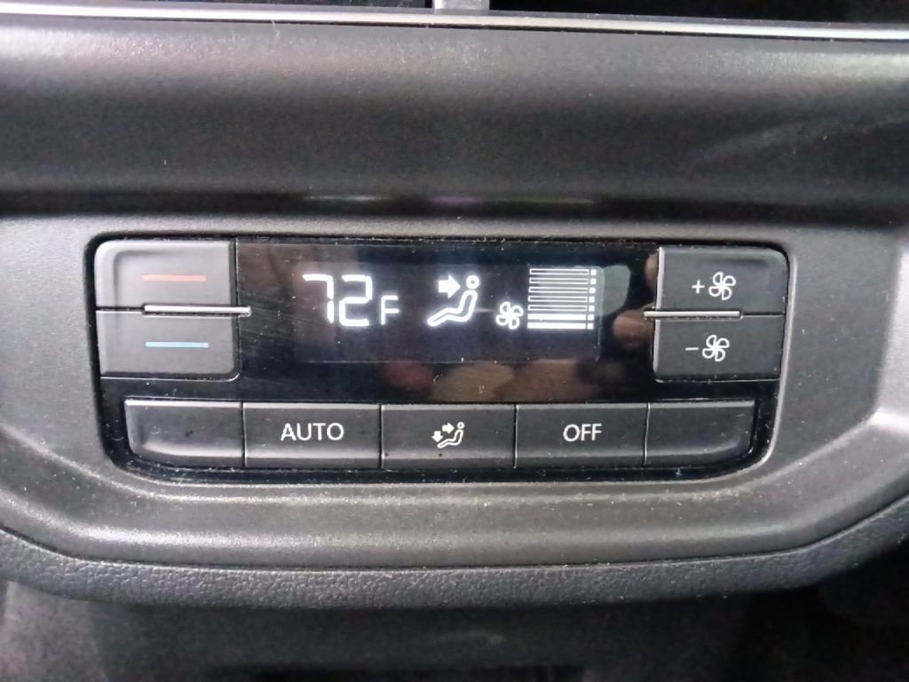 Used 2024 Volkswagen Atlas SE image 30