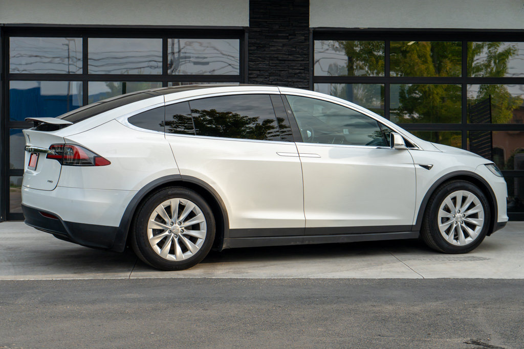 Used 2017 Tesla Model X 75D AWD/4WD image 8