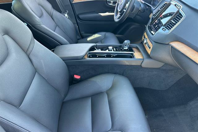 Certified 2023 Volvo XC90 T8 Plus w/ Protection Package Premier AWD/4WD image 18