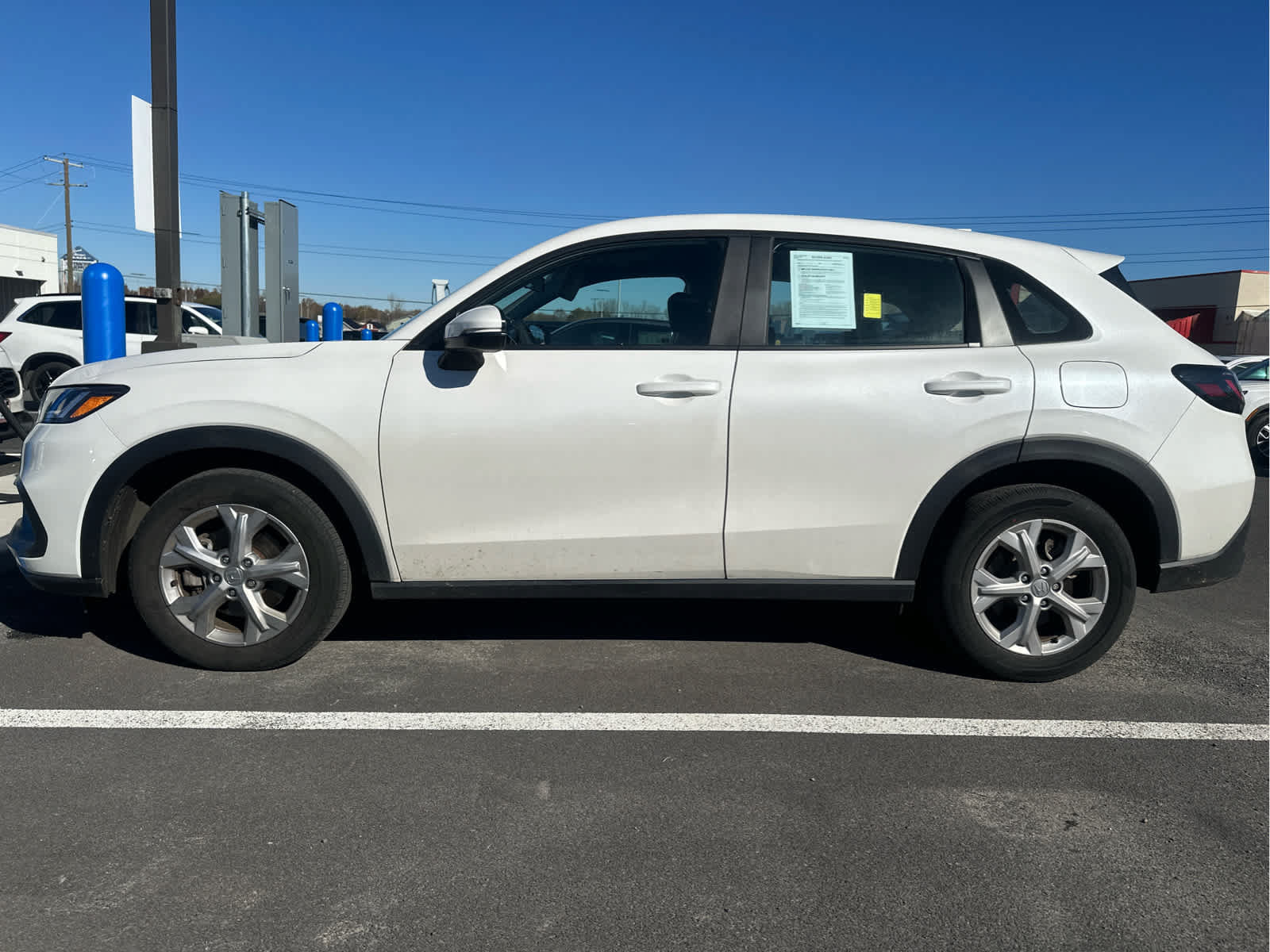 Used 2025 Honda HR-V LX image 2