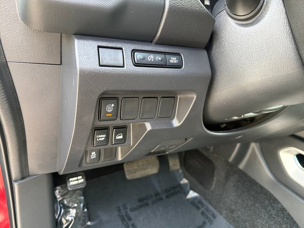 Used 2023 Nissan Frontier SV w/ Technology Package image 18