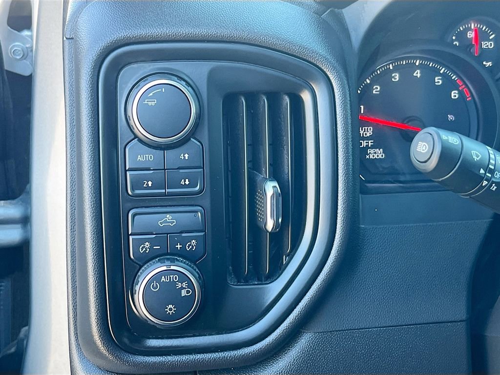 Used 2025 Chevrolet Silverado 1500 Custom Trail Boss image 10