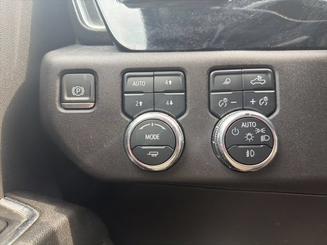 Used 2024 GMC Sierra 3500 SLT w/ SLT Convenience Package AWD/4WD image 26