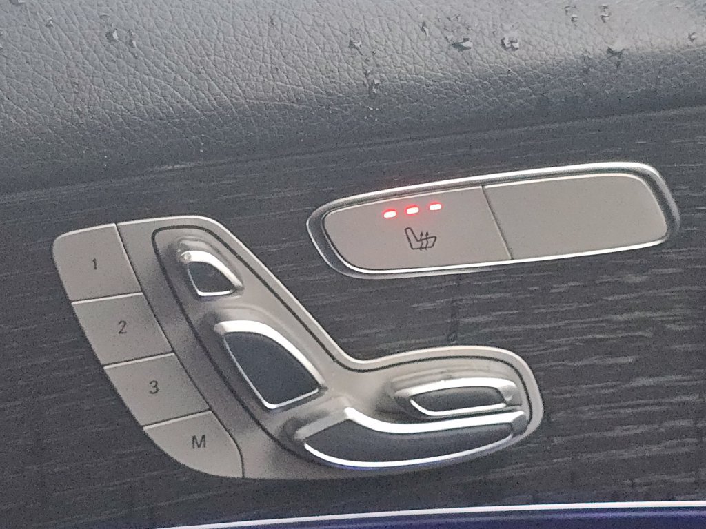 Certified 2021 Mercedes-Benz GLC 300 4MATIC image 6