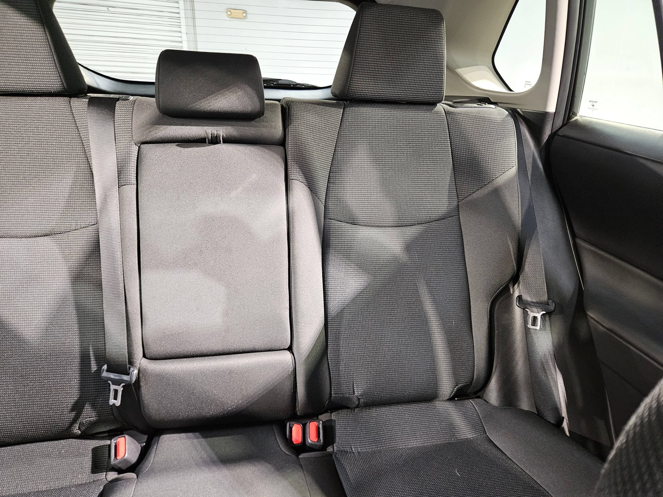 Used 2022 Toyota RAV4 LE AWD/4WD image 14