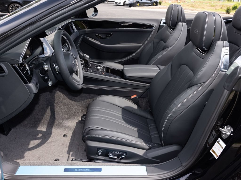 Used 2025 Bentley Continental GTC AWD/4WD image 27
