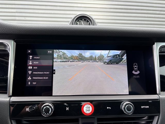 Certified 2026 Porsche Macan AWD/4WD image 20