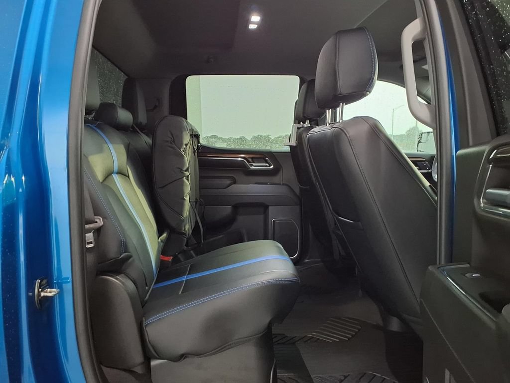Used 2023 Chevrolet Silverado 1500 RST w/ Z71 Off-Road Package AWD/4WD image 28