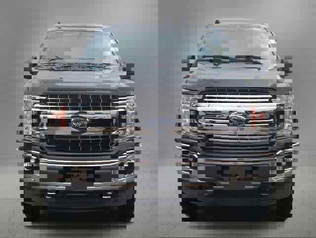 Used 2020 Ford F150 XLT w/ Equipment Group 302A Luxury image 3