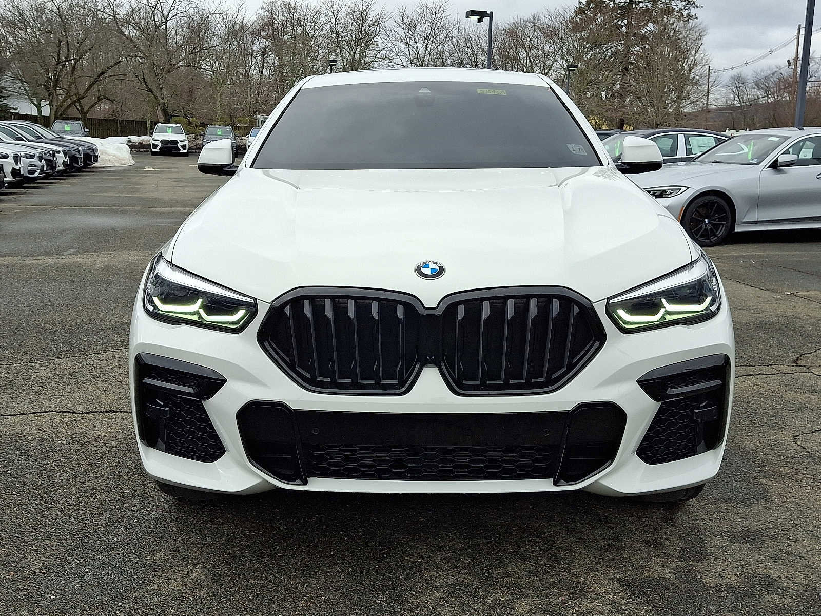Used 2023 BMW X6 xDrive40i w/ M Sport Package image 2