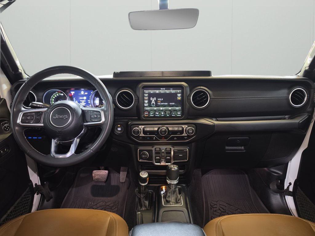 Used 2023 Jeep Wrangler Unlimited Sahara AWD/4WD image 19