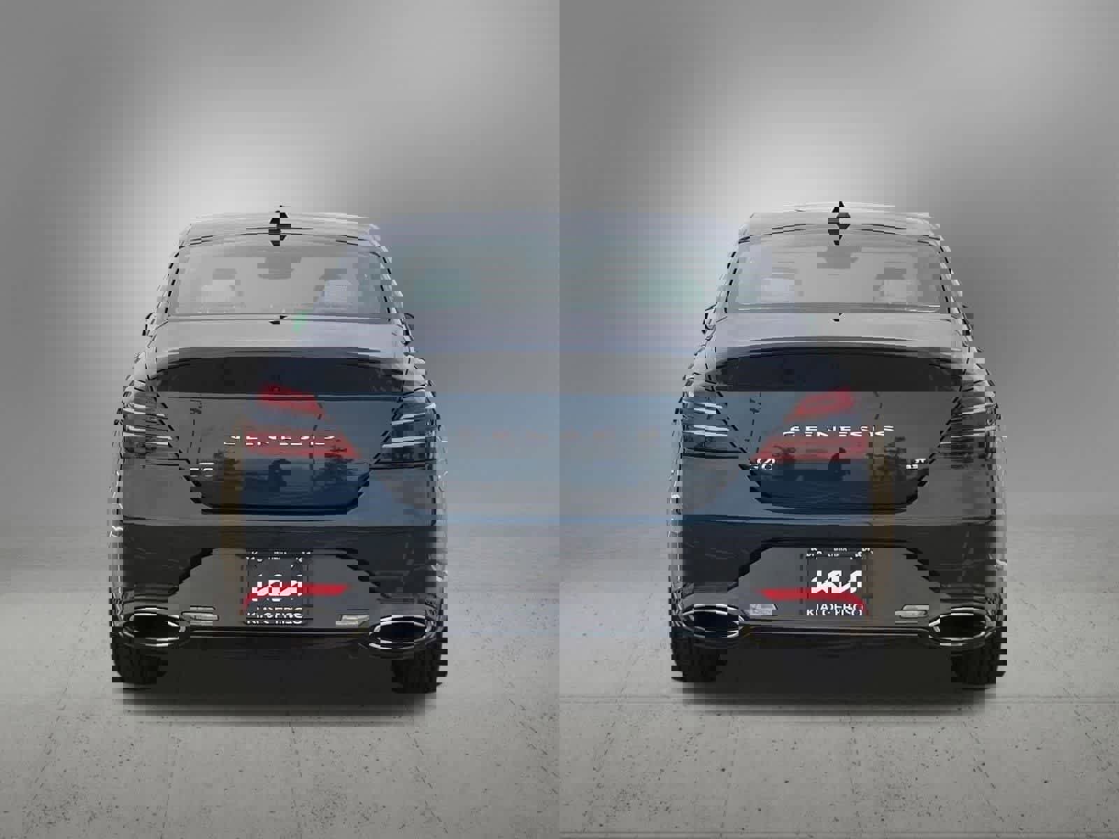 Used 2023 Genesis G70 3.3T RWD image 5