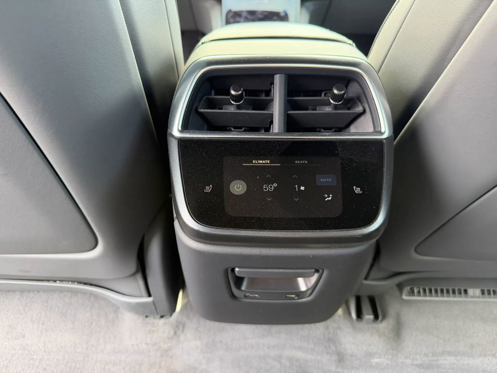 Used 2023 Lucid Air Pure AWD/4WD image 28