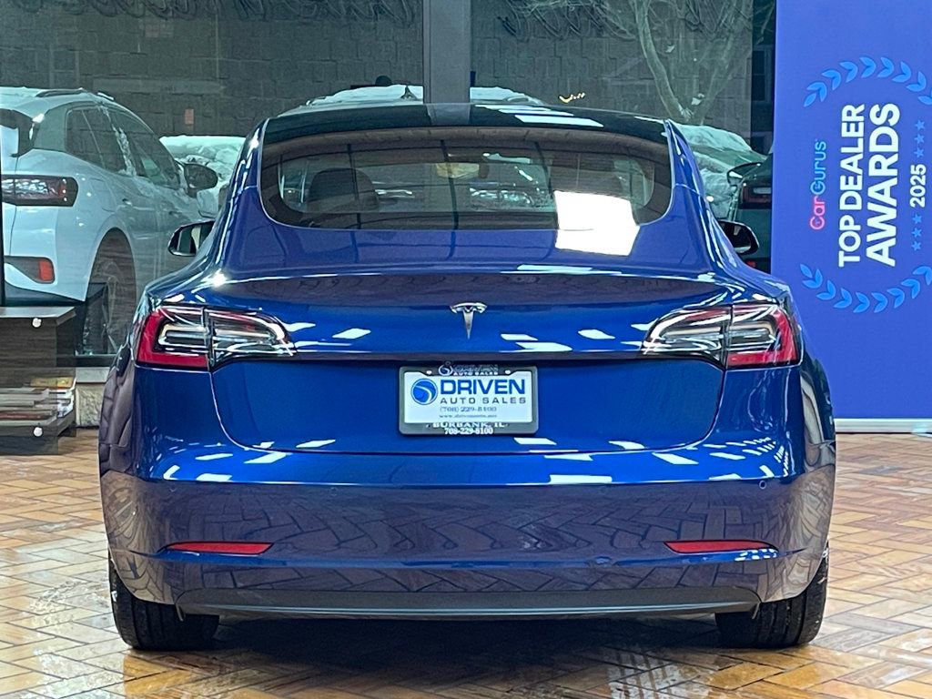 Used 2022 Tesla Model 3 image 9