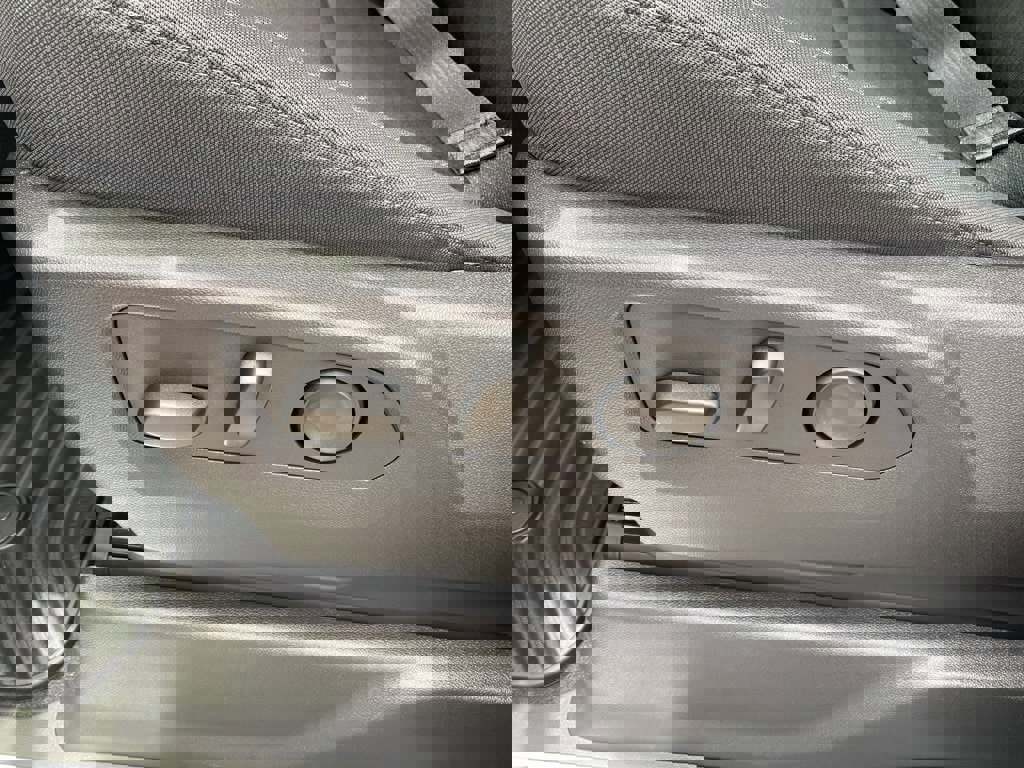 New 2026 Chevrolet Silverado 1500 LT image 9