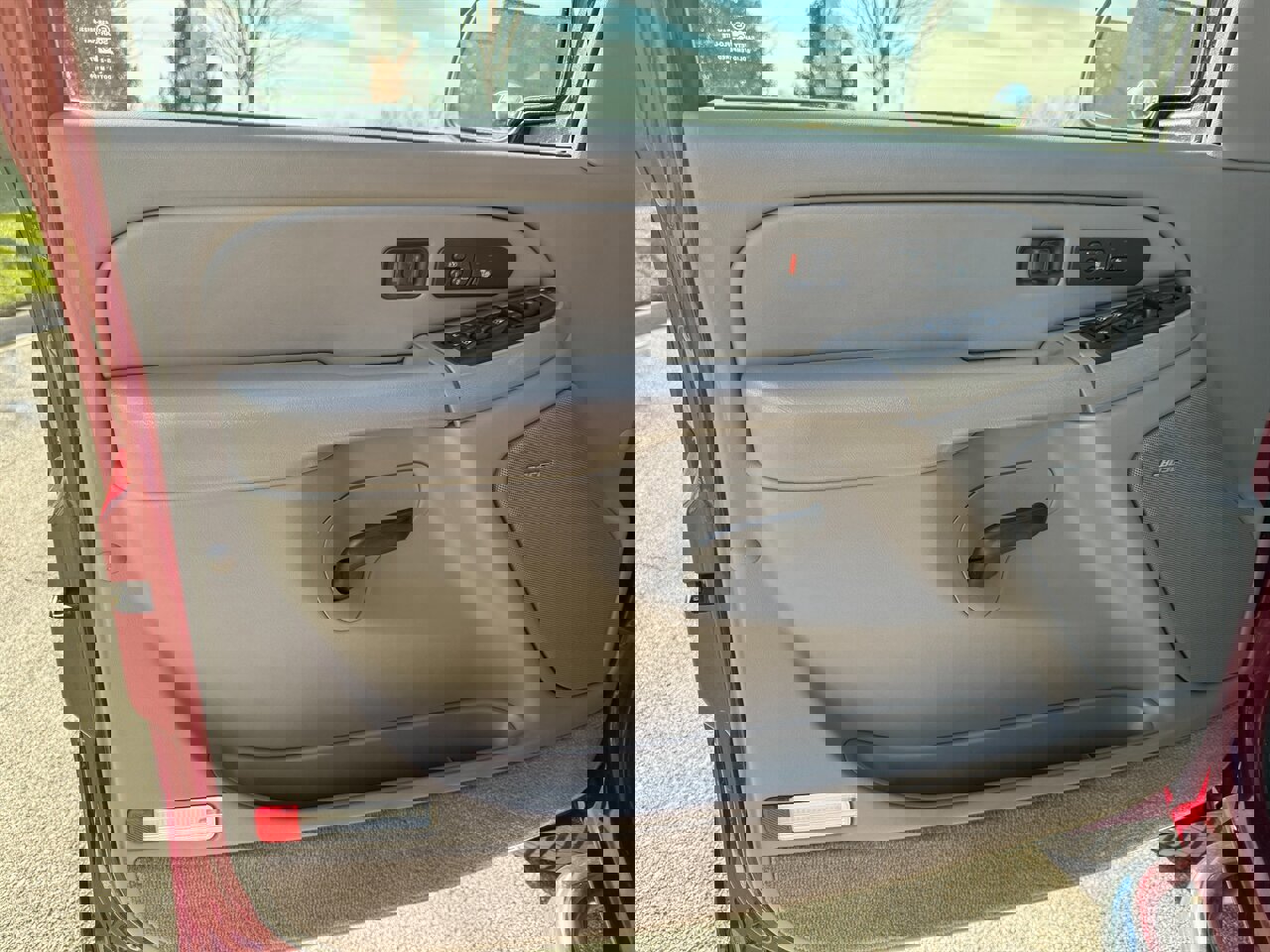 Used 2005 Chevrolet Silverado 2500 LT w/ Heavy-Duty Power Package image 48