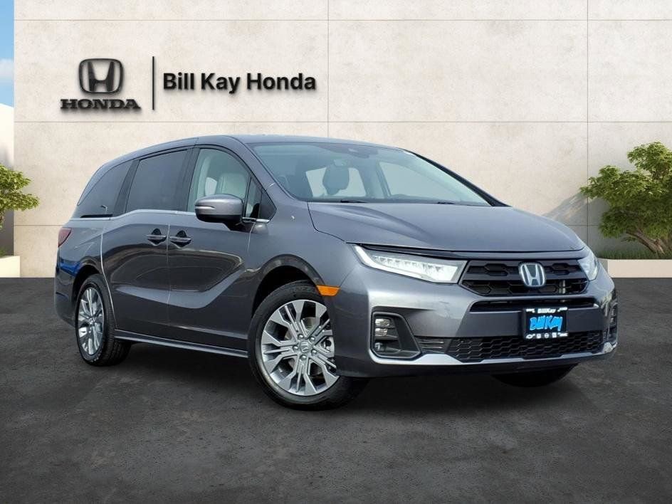 Used 2026 Honda Odyssey Touring image 1