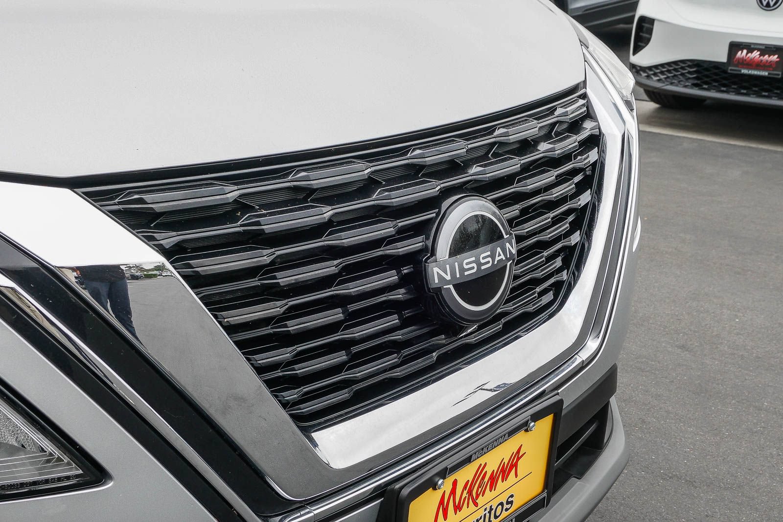Used 2023 Nissan Rogue SV FWD image 6