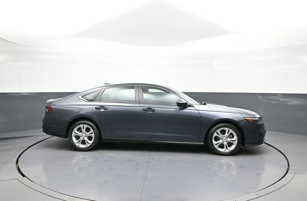 Certified 2023 Honda Accord LX image 5