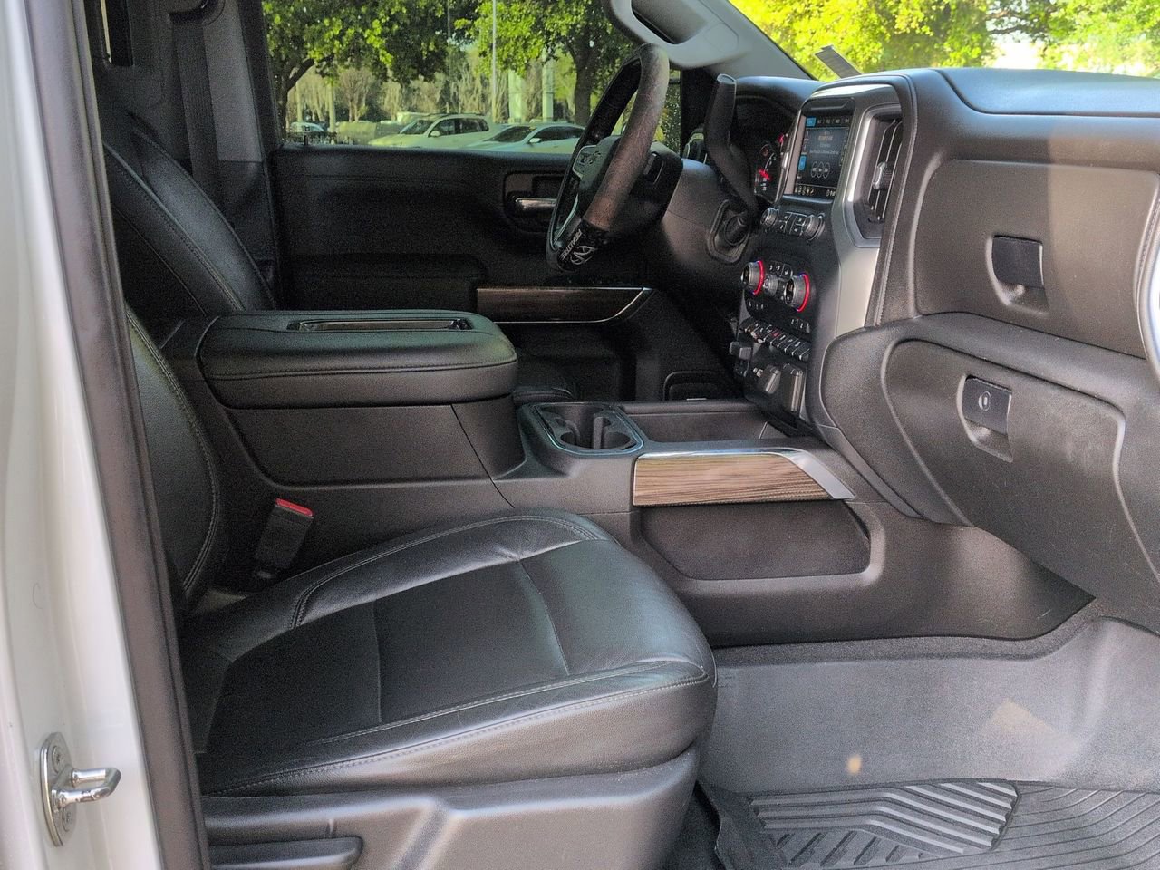 Used 2020 Chevrolet Silverado 1500 LT Trail Boss image 25