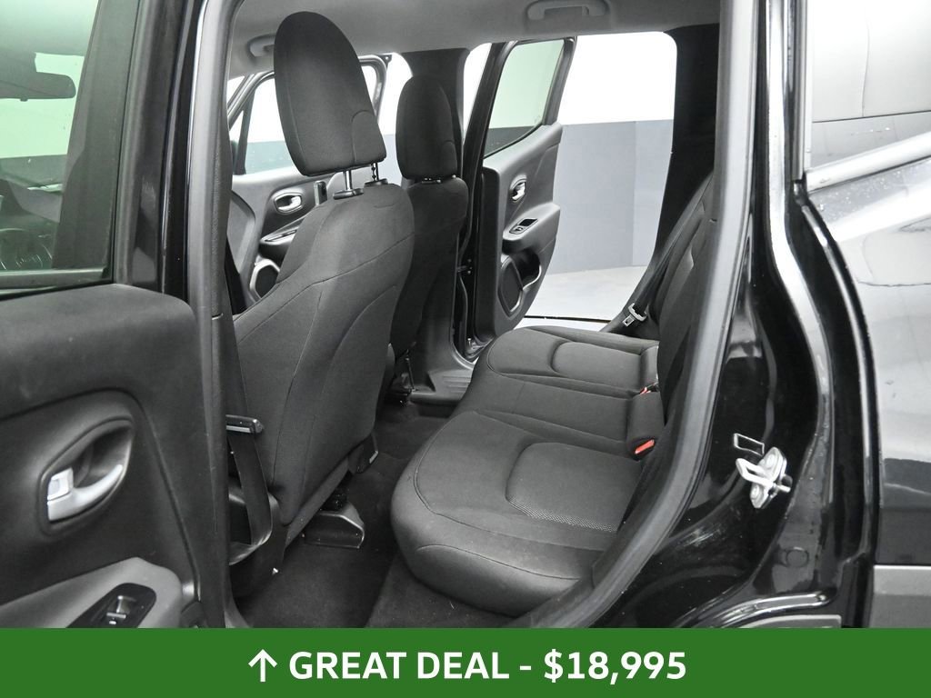 Used 2023 Jeep Renegade Latitude AWD/4WD image 27