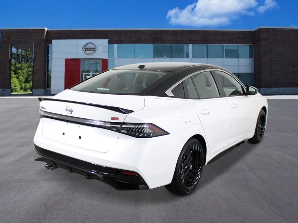 New 2027 Nissan Sentra SR FWD image 5