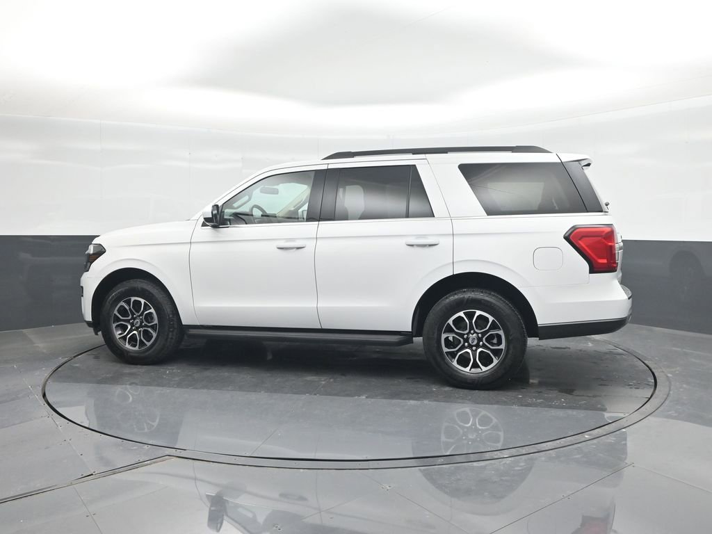 Used 2024 Ford Expedition XLT RWD image 28