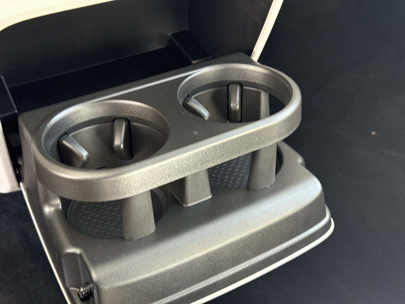 New 2025 Volkswagen ID. Buzz 1st Edition image 28