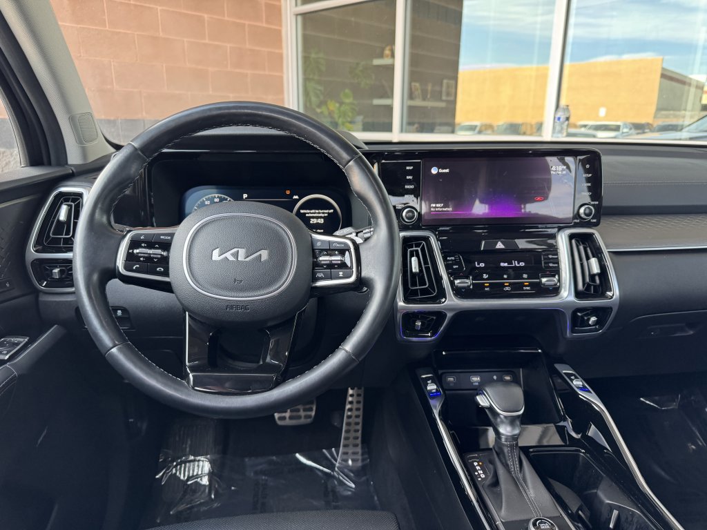 Used 2022 Kia Sorento SX image 16