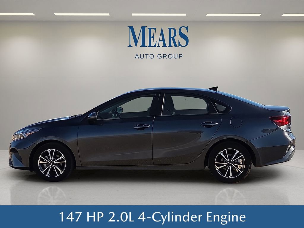 Used 2024 Kia Forte LXS image 3