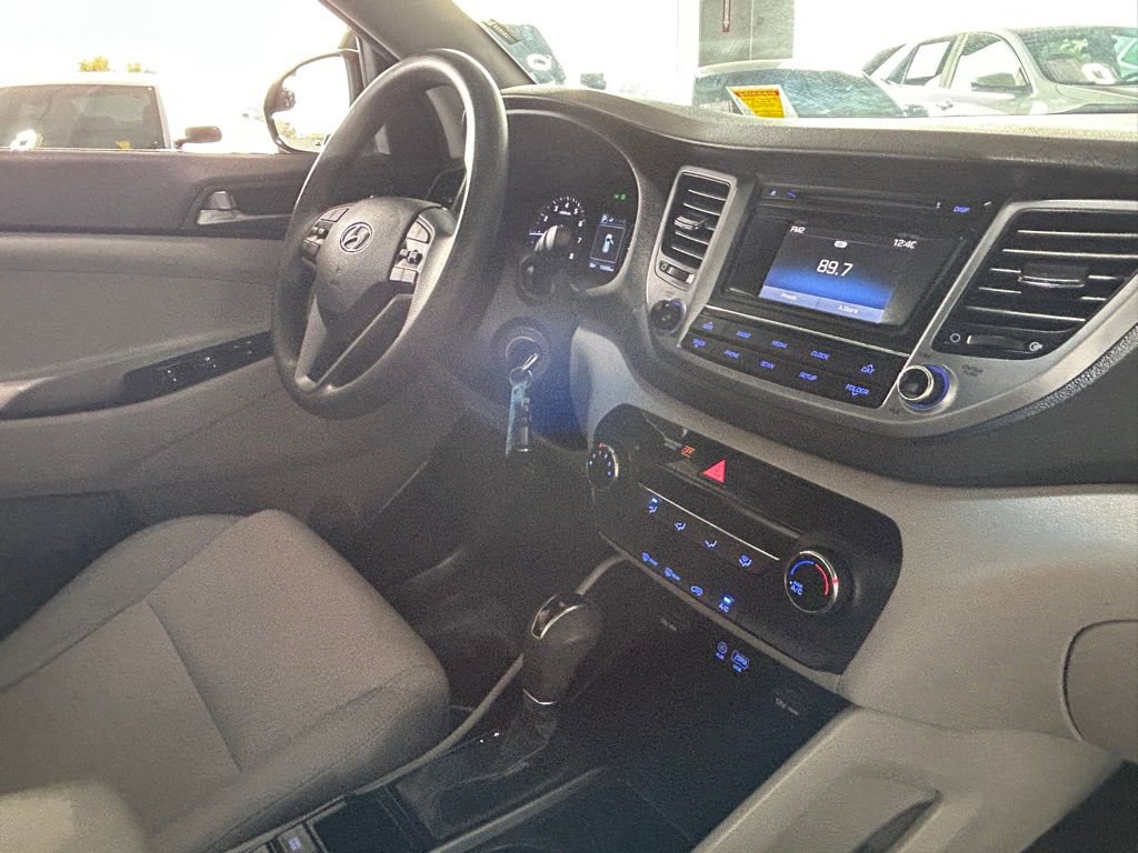 Used 2017 Hyundai Tucson SE image 34