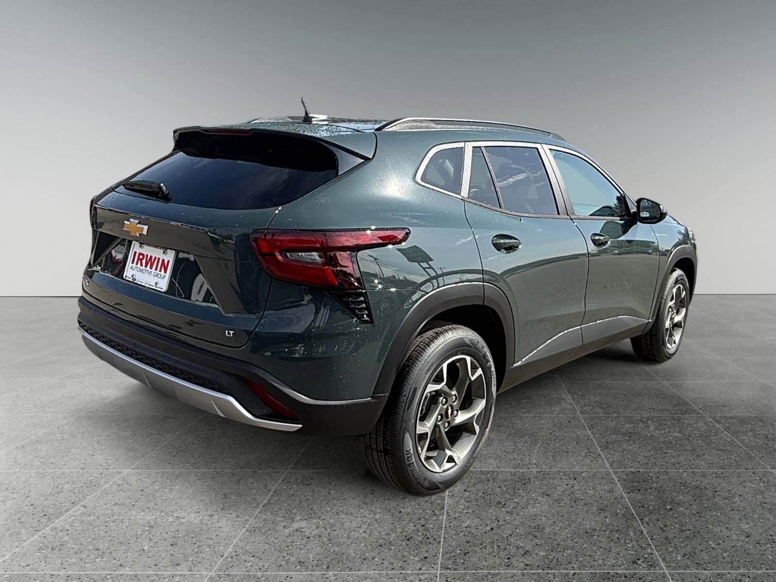 New 2026 Chevrolet Trax LT w/ Driver Confidence Package FWD image 5