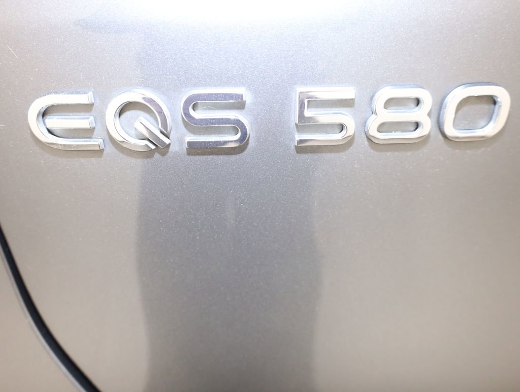 Used 2023 Mercedes-Benz EQS 580 4MATIC SUV w/ Exclusive Trim Package image 61