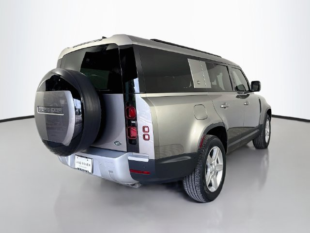 Certified 2023 Land Rover Defender 130 SE AWD/4WD image 5