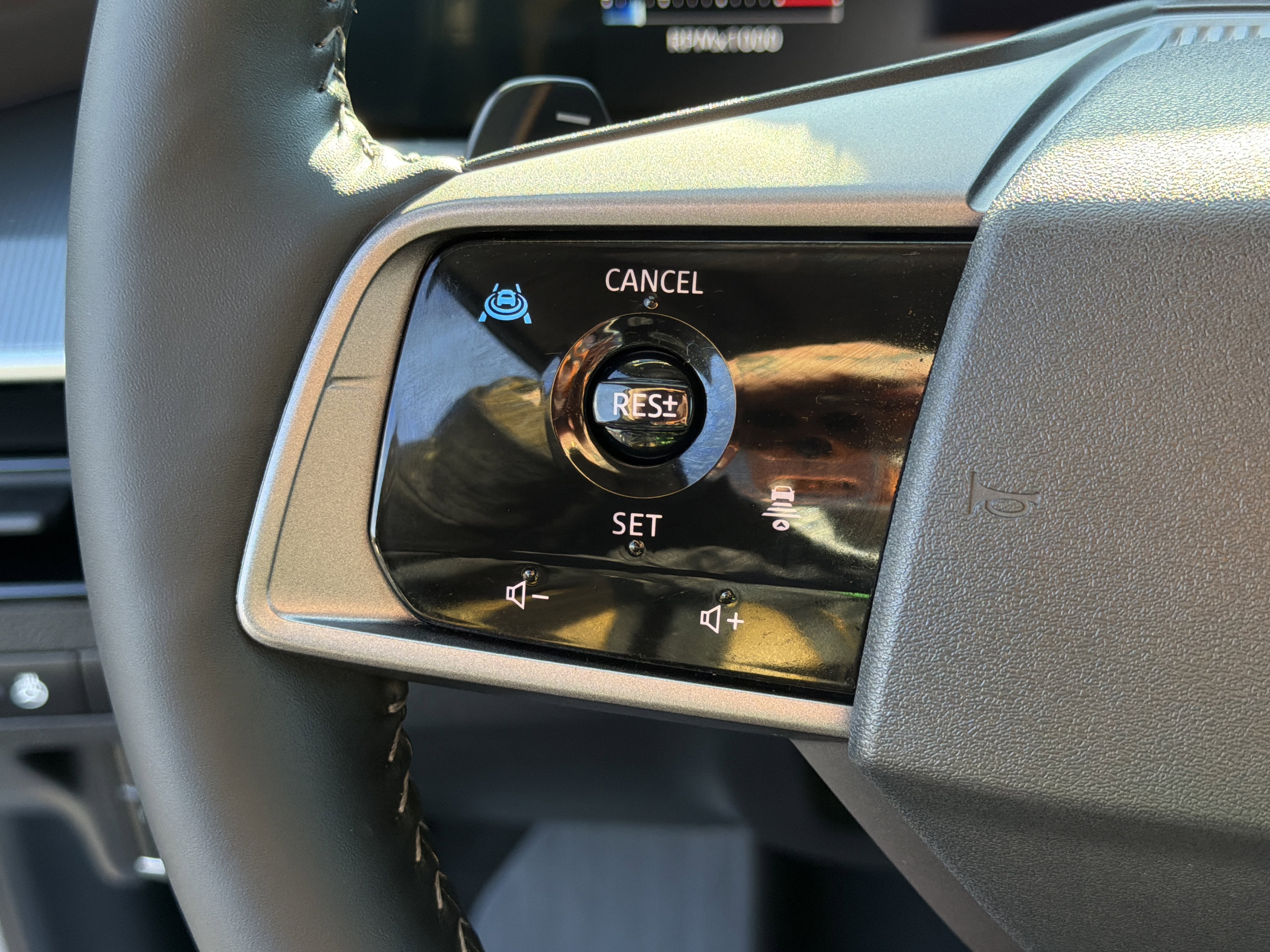 Used 2025 Nissan Murano Platinum w/ Cargo Package image 27