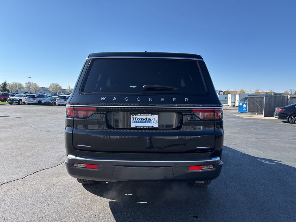 Used 2022 Jeep Wagoneer Series III w/ Premium Group I AWD/4WD image 4
