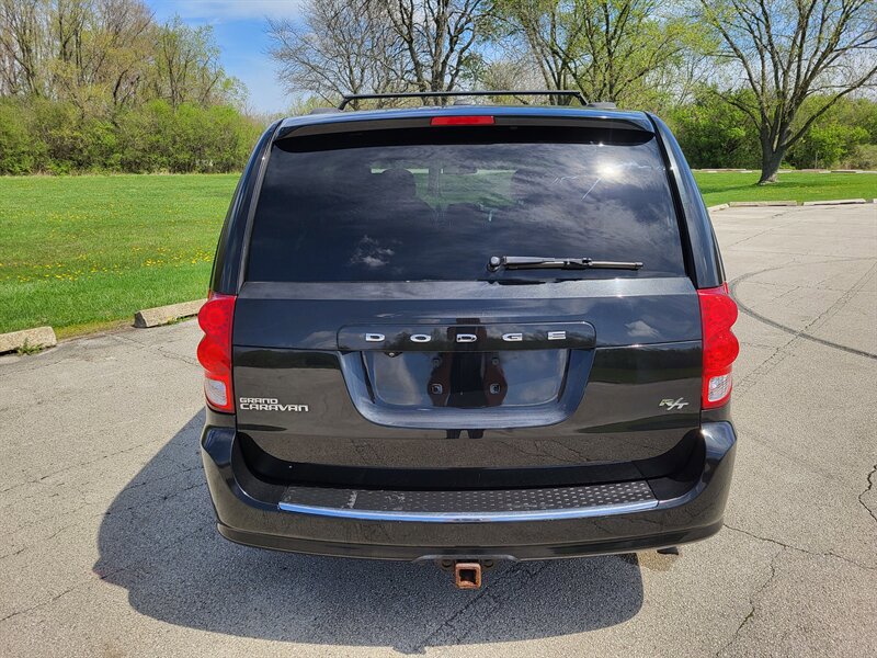 Used 2014 Dodge Grand Caravan R/T w/ Trailer Tow Group FWD image 8