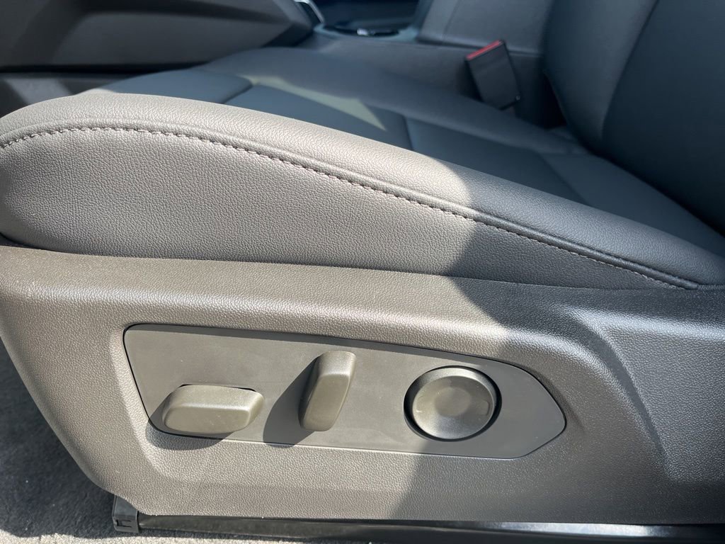 New 2026 Chevrolet Colorado Trail Boss AWD/4WD image 13