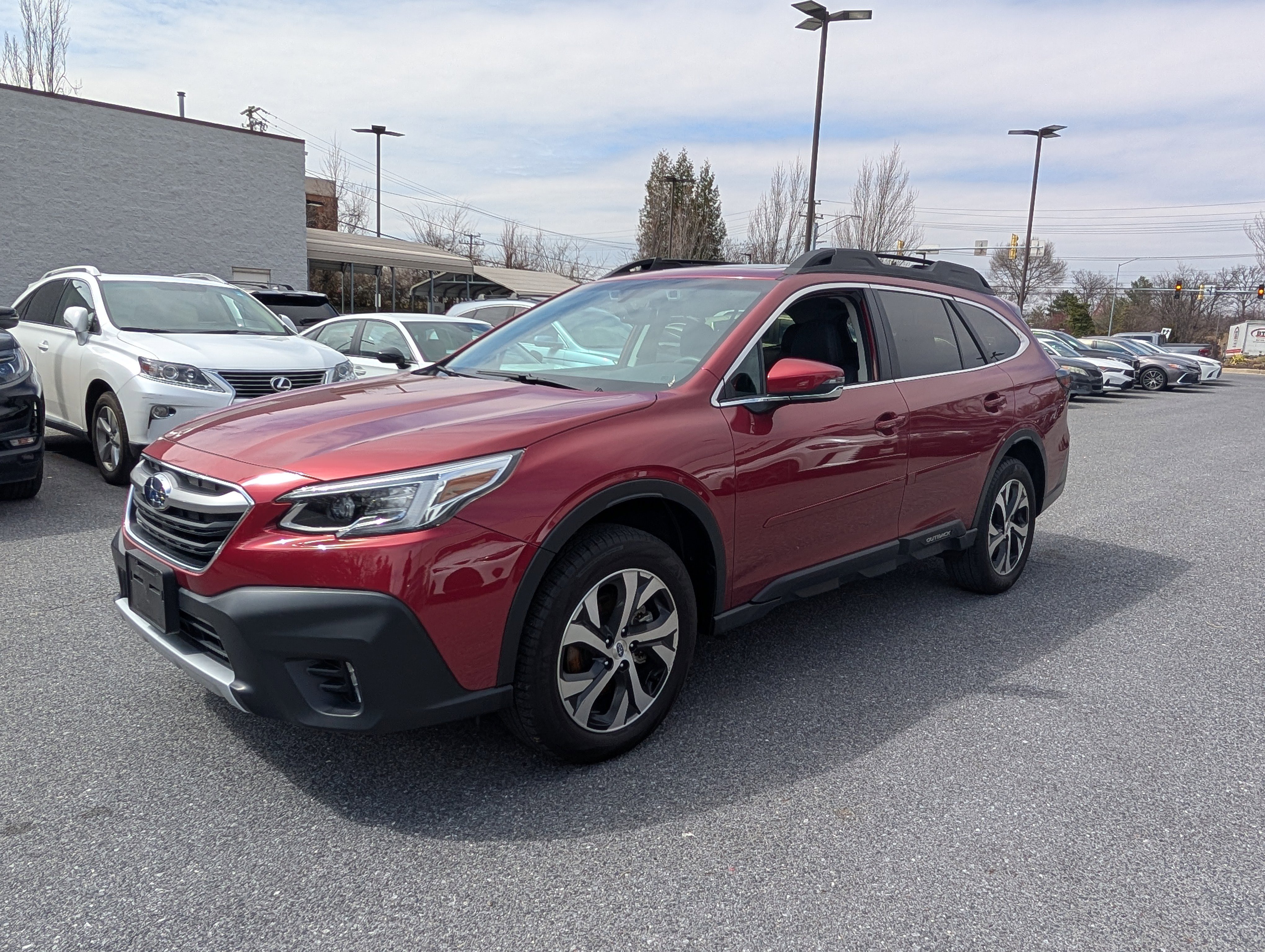 Used 2020 Subaru Outback Limited image 7
