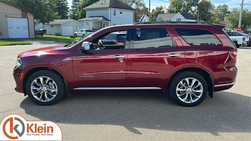 Used 2021 Dodge Durango Citadel w/ Premium Entertainment Group image 4