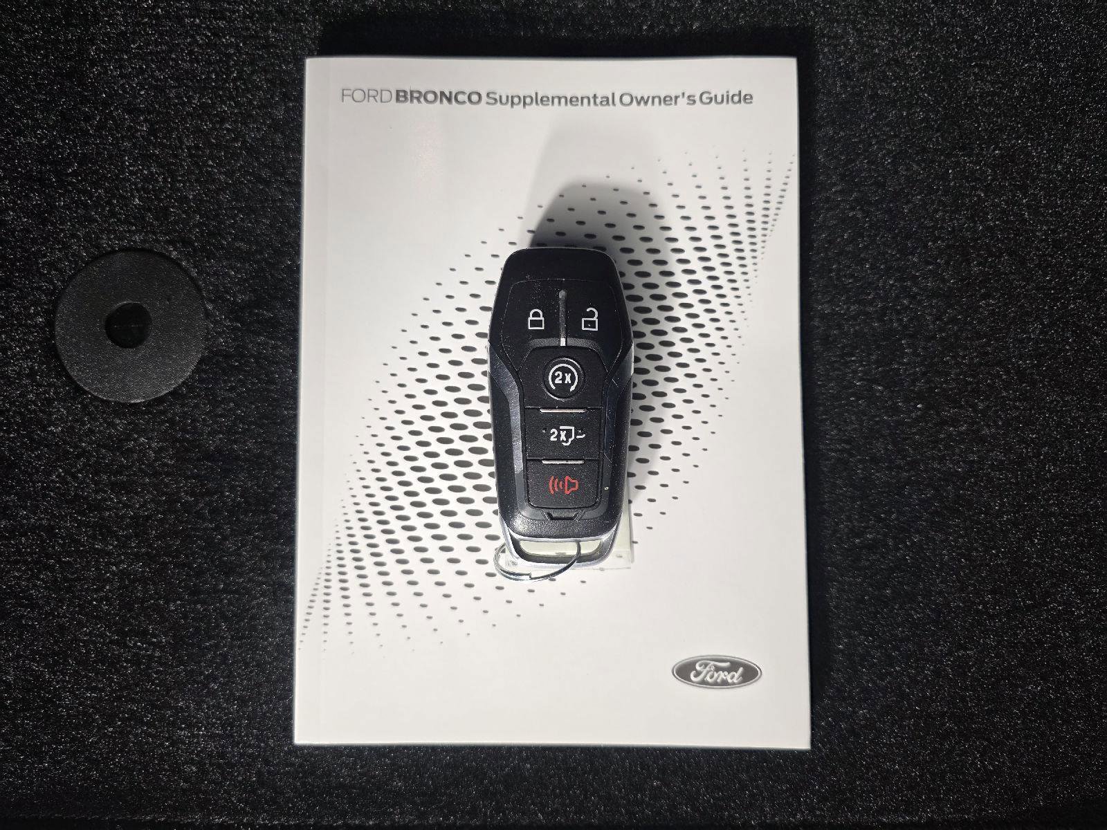 Used 2025 Ford Bronco Badlands image 48