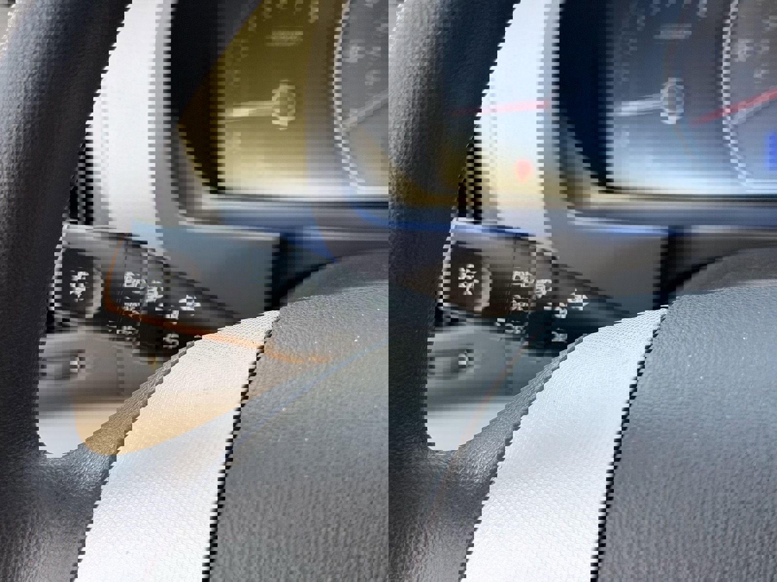 Used 2007 Hyundai Elantra Sedan FWD image 24