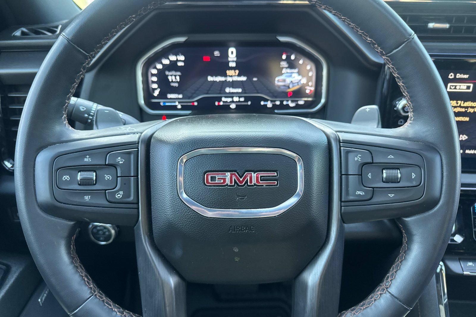 Used 2023 GMC Sierra 1500 AT4 w/ AT4 Premium Package AWD/4WD image 33