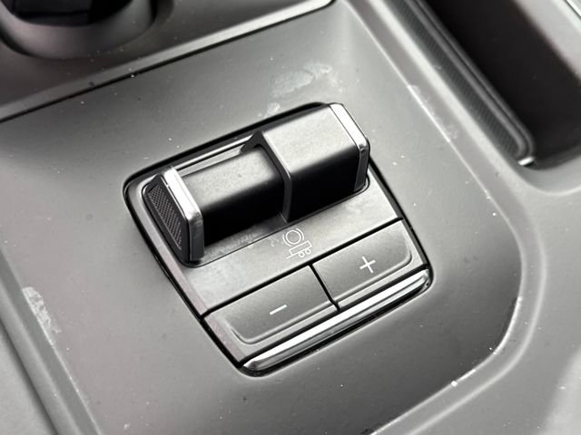 Used 2024 GMC Sierra 1500 AT4X image 29